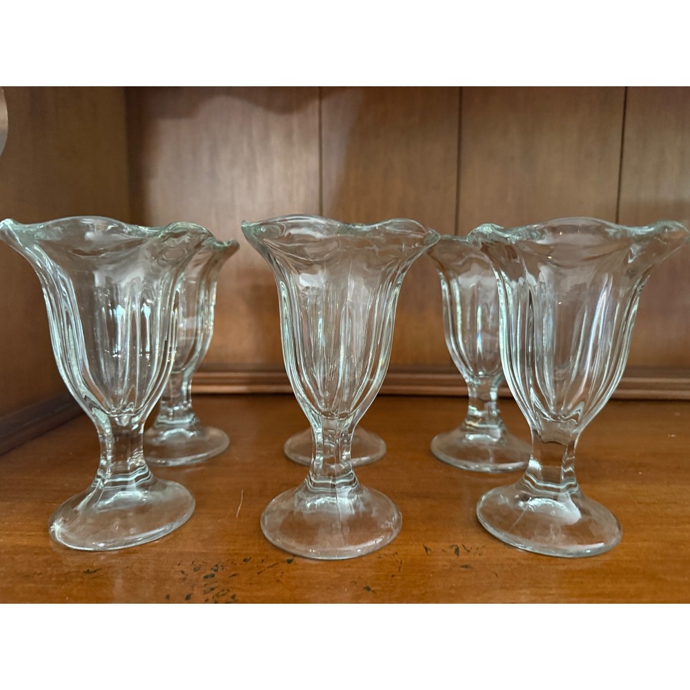 Vintage Style Clear Glass Footed tulip Ice Cream Sundae Cups Set of 6